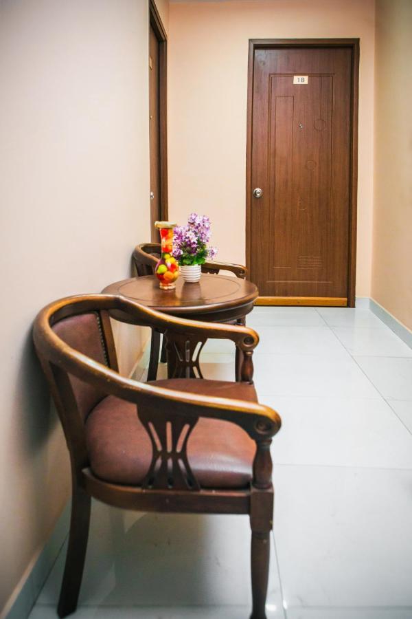 Cozy Hotel Ho Chi Minh City Bagian luar foto